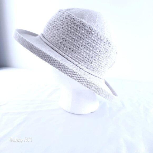 Elegant Medium Packable lightweight Summer Hat - Picture 5 of 5
